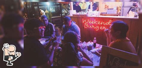 Weekend Burger Naga.